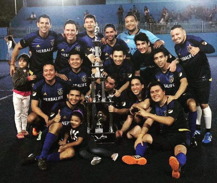 carlosteran09's tweet photo. Campeones https://t.co/6Z5FwU37R7