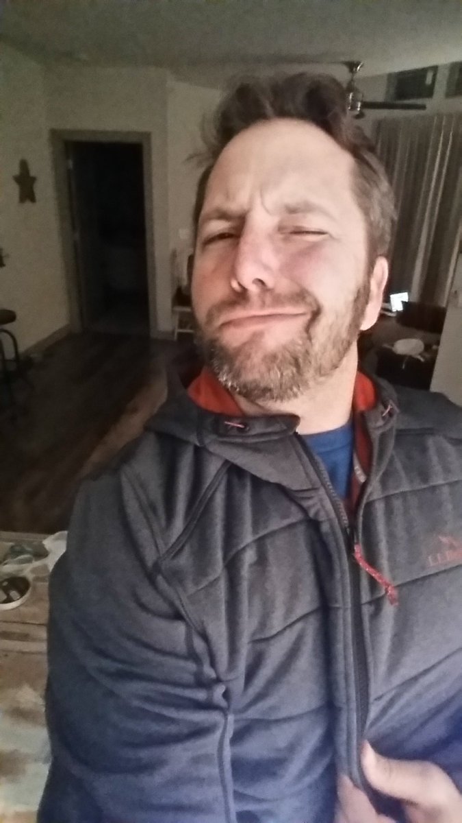 TrevorAnthony's tweet image. This is me trying to wink in a selfie I sent to @AmyPassantino  #Terrible #SelfieProblems #FaceProblems