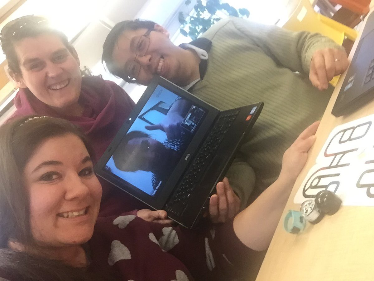 MmeJoGirard's tweet image. @OZOBOT #Ozobot #JeCode