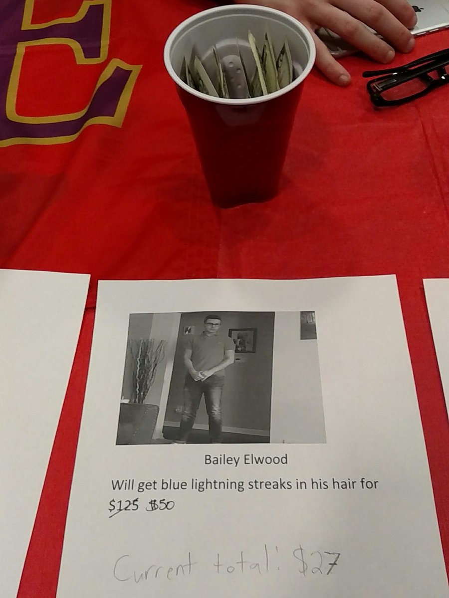 PeterRideout3's tweet photo. @BaileyAElwood is just over half way from getting a new hair do, please come to Relay 4 Life to help! #sigmaphihairsalon #newdo #RepSigEp https://t.co/9newCtNtmC