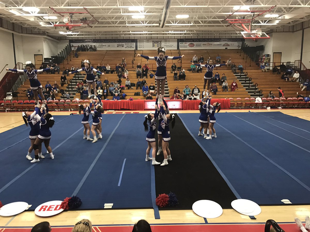 Lafayette Cheerleaders look ready for nationals! They killed it tonight!