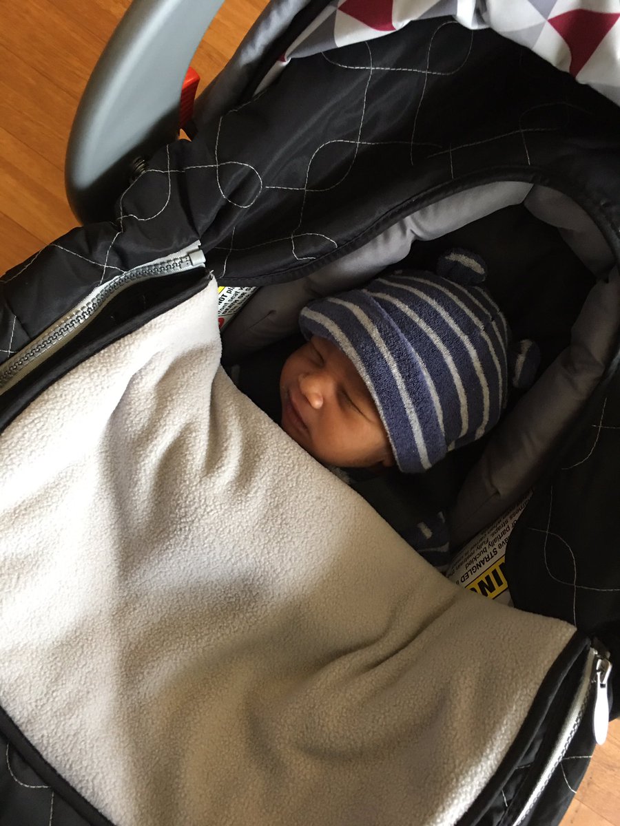 NavanaLee's tweet photo. Jon Snow on his way home 🙌🏽👶🏽 https://t.co/kRLe5oQReH