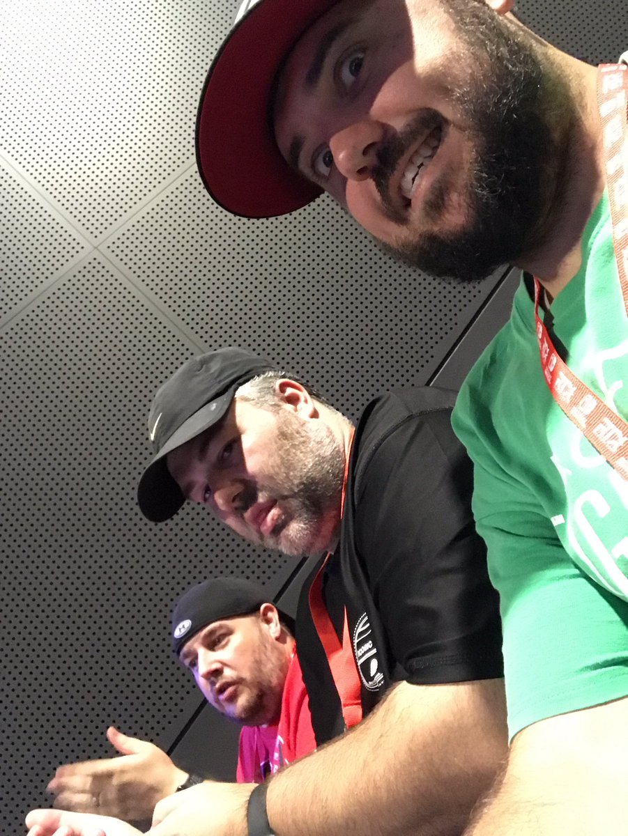 IC1P_Daniel's tweet photo. @InsertCoin1P #RTXSydney2017 with these two https://t.co/1rbnTnPbuR