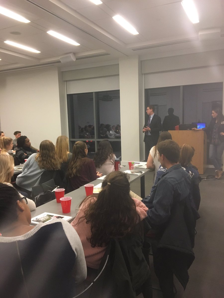 NickatDson's tweet image. @GregAtDson in his element at #tourguidetraining 2k17! Welcome all returning and new Liberty Caps