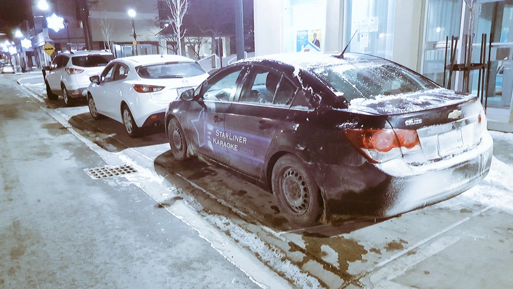 Singer_Phoenix's tweet photo. #Winter #perthco #ontario why does my car always look like I came from the North Pole when I get to #Waterloo #Region ... https://t.co/M88svCYmkG