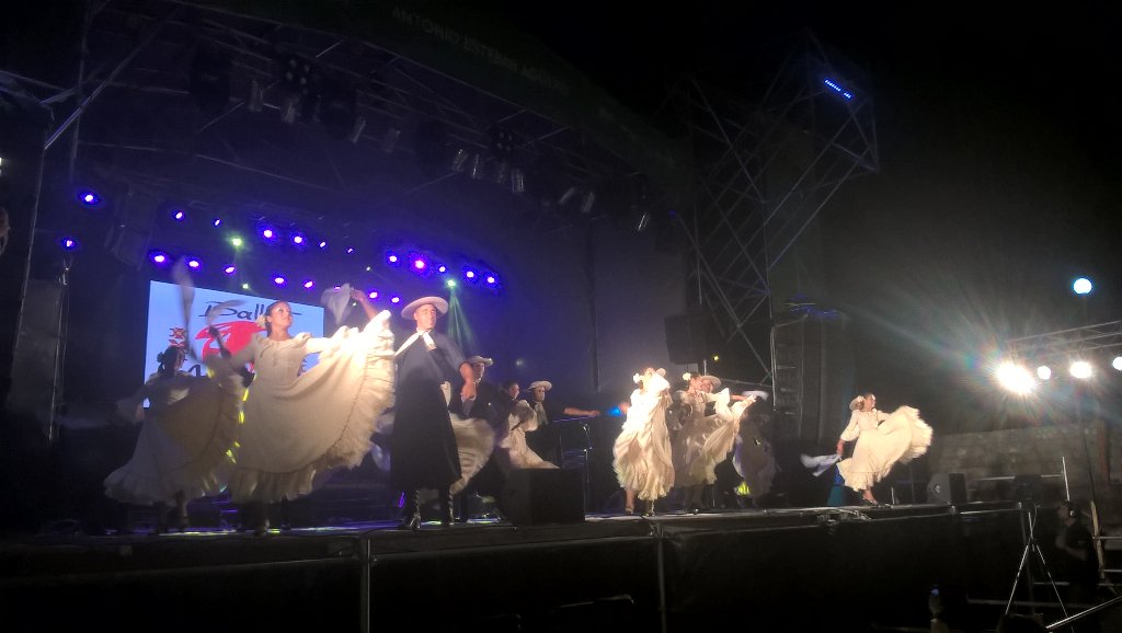 biencuyano's tweet photo. #Puntanizate Ahora el Ballet Newen late en la #FiestaNacionalDelValleDelSol #MerloSL https://t.co/c6eWJaj1I0