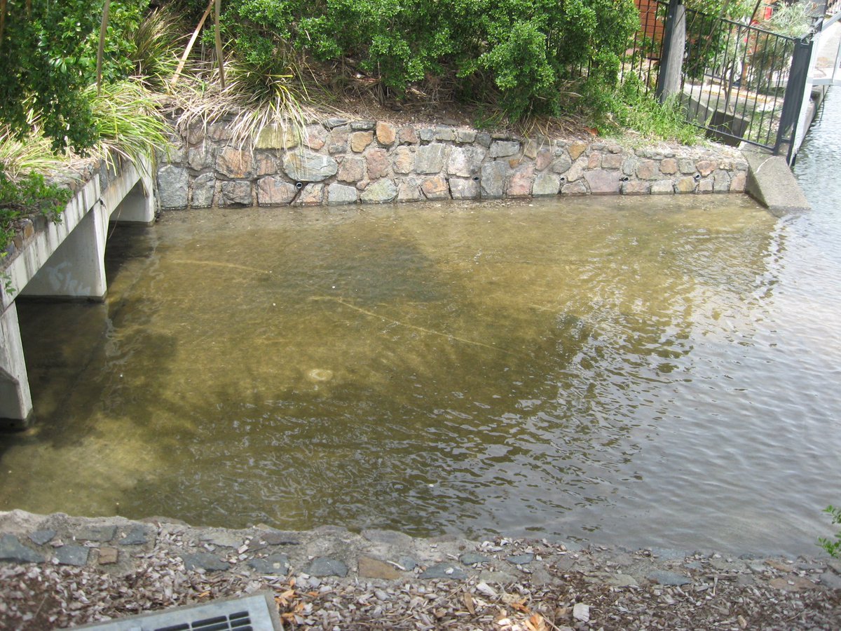 Eisman2's tweet image. Look #MBRC #unitywater another Q100 event without rain! How can that be? What happens in a real &quot;rain event?&quot;