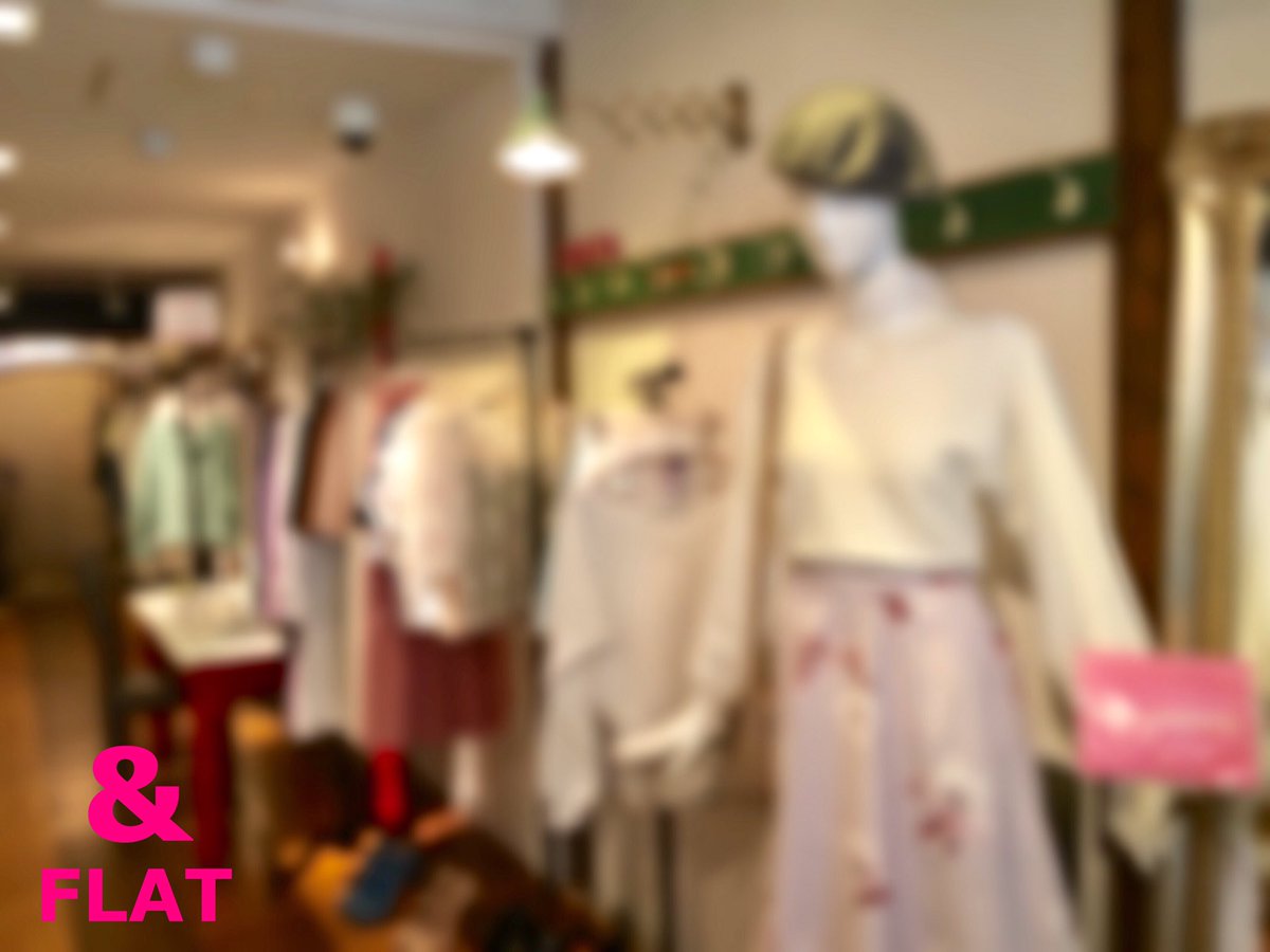 ANDFLAT's tweet photo. 【 🌸 &FLAT 新作入荷 🐝】
新作たくさん入荷しております♡
土日は&FLATで春物探ししましょう🌷
👇詳細はブログから✔︎
https://t.co/8bZFkPBNVc
本日はYUI,CHIA,NARUMIの3人で
お待ちしております☺💕
#andflat https://t.co/aDHcE815qB