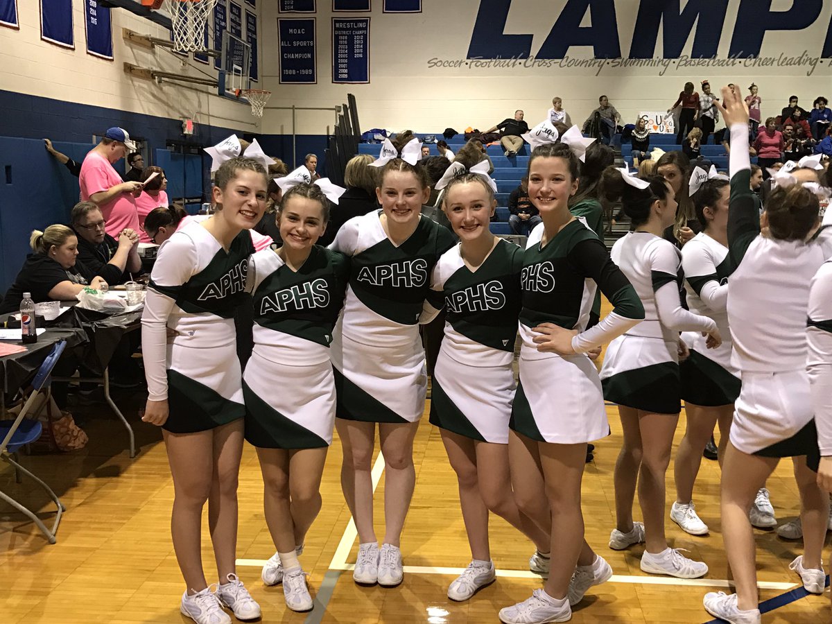 manke_tracy's tweet photo. Congrats on the first place division win and overall top score for the competition! Love these girls so much 💚💚💚 Go Jags 💚💚💚 #risesabove https://t.co/0zJnRa6hcQ
