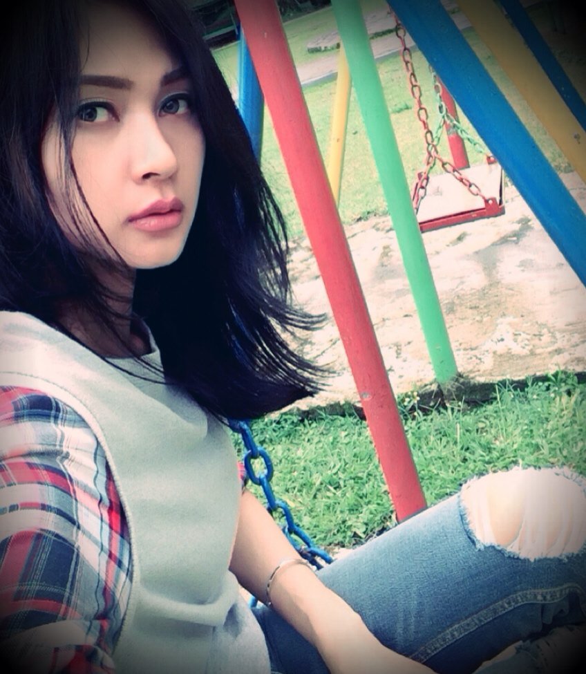 evi_natalia's tweet image. I don&apos;t care your assumption about me.., Here I am.. be your self! 💋😎 #metime #refreshmind