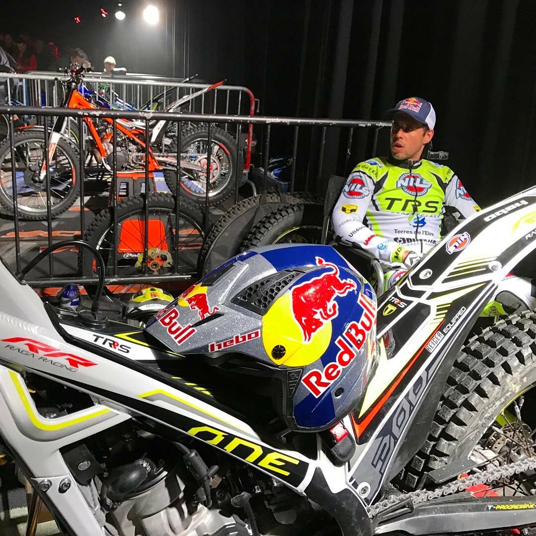 Fantástica segunda posición de <a href="/AdamRagaSans/">Adam Raga</a> en el Trial Indoor #Toulouse, peleando la victoria hasta la última zona