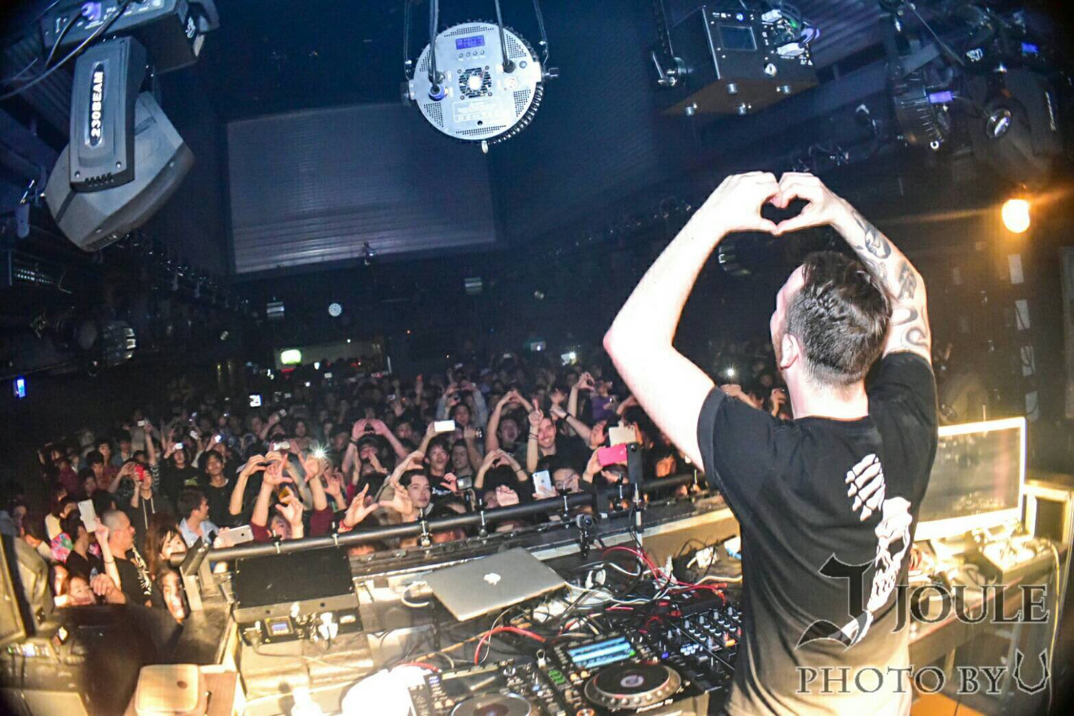 アメリカ村 Club Joule Zomboy 昨夜はzomboy初大阪公演 Openからcloseまで 沢山のお客様にお越し頂き 誠にありがとうございました Zomboyリアルダブステップ Zomboy Joule Osaka Clubjoule ジュール T Co Euayfespuc アメリカ村 Club Joule Zomboy 昨夜はzomboy初大阪公演 Openからcloseまで 沢山のお客様にお越し頂き 誠にありがとうございました Zomboyリアルダブステップ Zomboy Joule Osaka Clubjoule ジュール T Co Euayfespuc