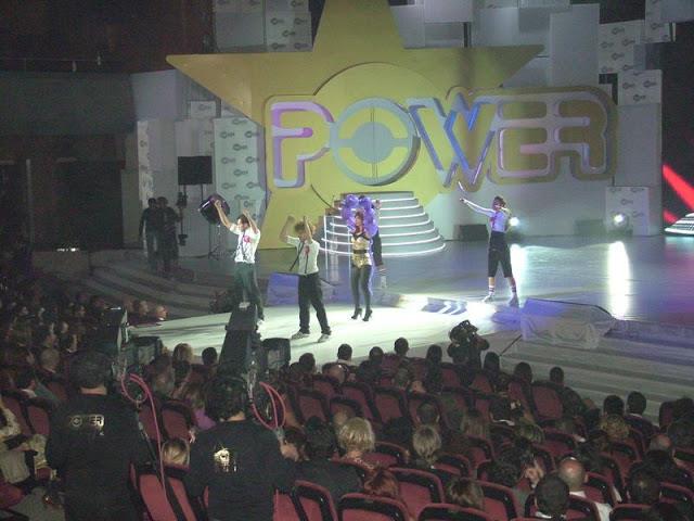 handeyEnerji's tweet photo. PowerTurk Müzik Ödülleri'07 - En iyi Albüm: Apayrı @handeyener #handeyener (en gerçekçi ödül töreni @power100fm @PowerturkFM  geri dönsün!) https://t.co/9nW0Jrognc
