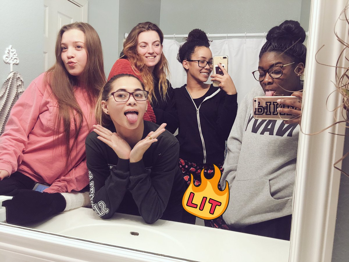 Adri_Dee's tweet photo. #litttttty πππ https://t.co/3hw5QdQz9G