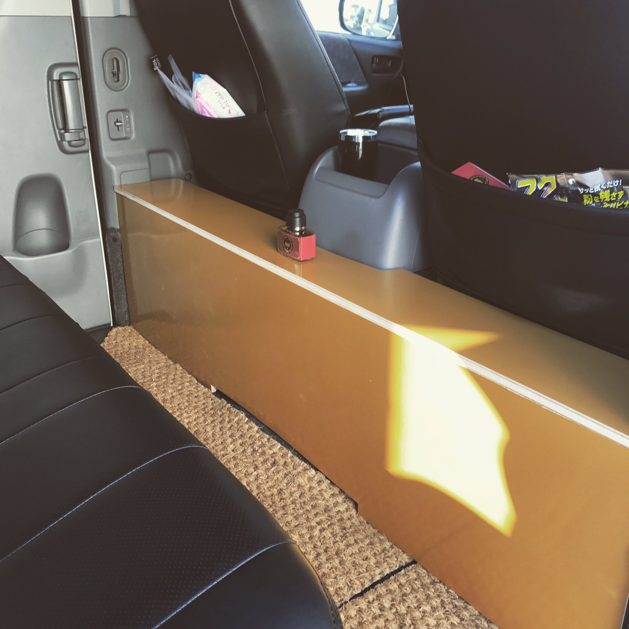 じん Twitter પર 朝からハイエースのアイライン付けて セカンドテーブル木買って切るとこから自作 なかなか上出来 T Co Dk97homrg5 Twitter じん Twitter પર 朝からハイエースのアイライン付けて セカンドテーブル木買って切るとこから自作 なかなか上出来 T Co Dk97homrg5 Twitter