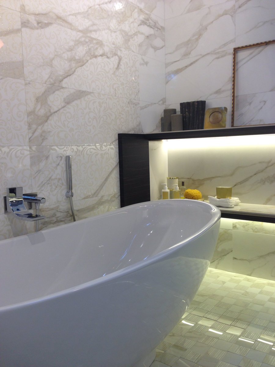 DecorMyynti's tweet photo. Kaipaammeko talvella enemmän valoisuutta, esim. vaaleilla pinnoilla 🤔👌#laatta #sisustus #DecorH #helsinki #interiordesign #tiles #style https://t.co/LMhVOq3GJd