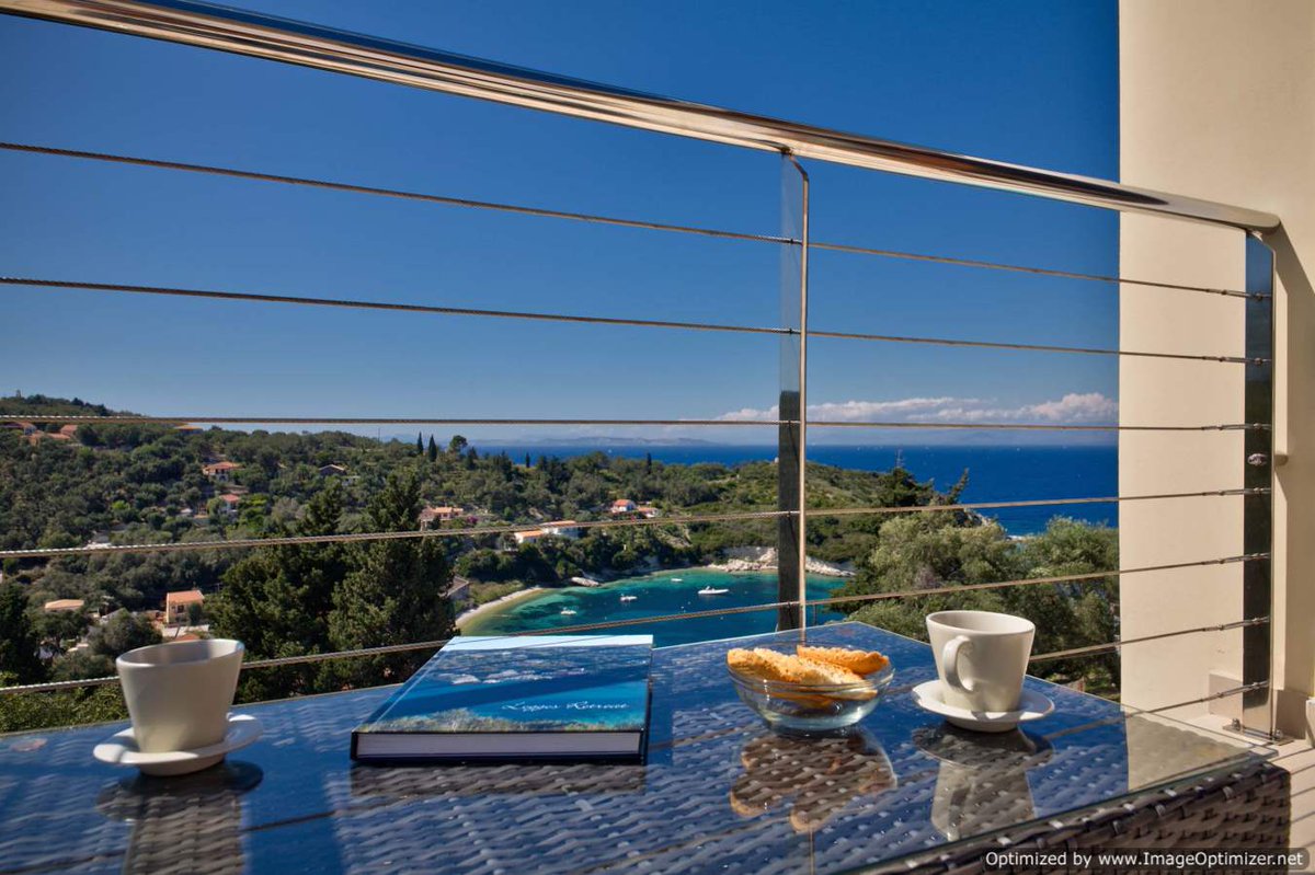 PaxosDirect's tweet photo. Dreaming of Loggos? How about waking up to this view every day? #PaxosOwnersDirect #Paxos #Loggos https://t.co/VjyLhfQkuI https://t.co/B72KZxKDQB