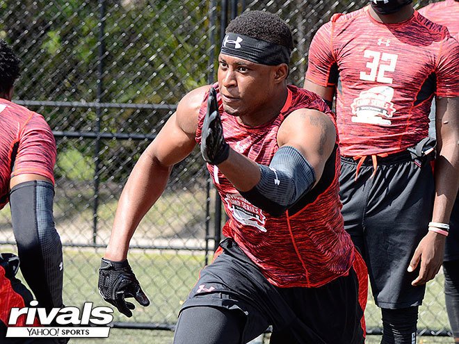 RivalsHS's tweet photo. #Semioles lands commitment from 3-Star Nigerian football newcomer Kayode Oladele. @Cassidy_Rob breaks it down. #FSU
https://t.co/3wsYc7dD4p https://t.co/i7yFHYqDjF