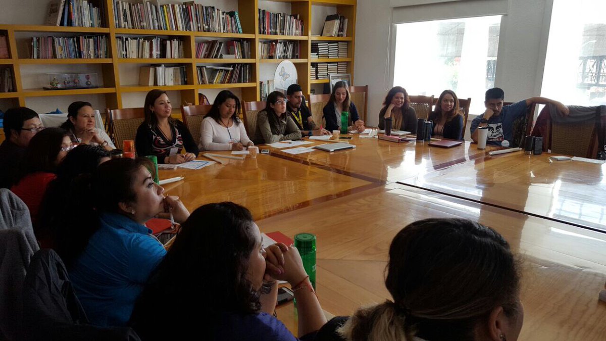 carlossm68's tweet photo. Presentación de trabajos finales de profesores de taller @creativospmn de @Papalote_Museo basado en #TeachersTryScience @citizenIBM @ibm_mx https://t.co/qTx9U2vYK3