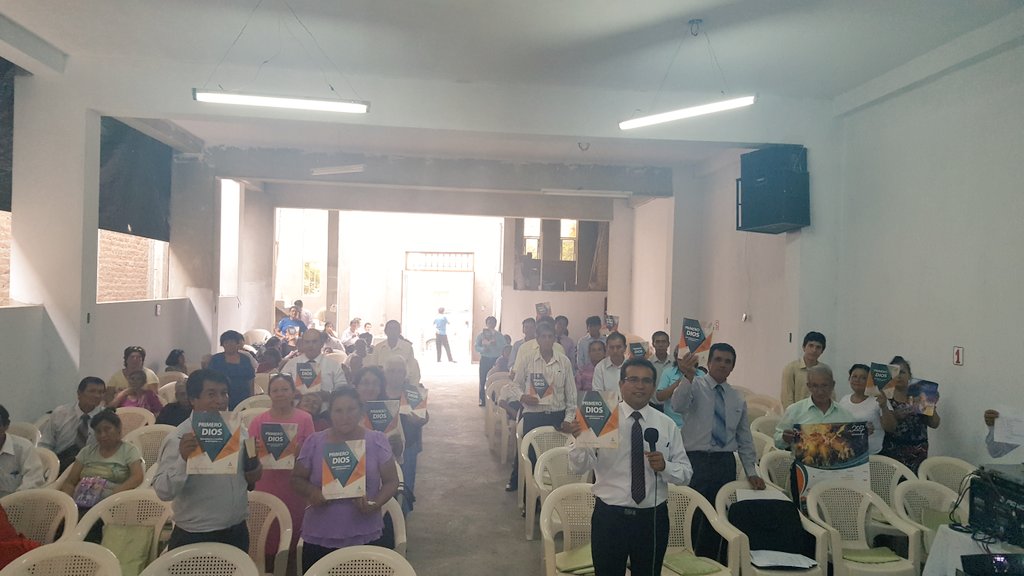leonarf1803's tweet photo. Hermandad del #DMFlorenciaDeMoraA  se unen a #PrimeroDios  #ANoP https://t.co/QuFUbUYz9p