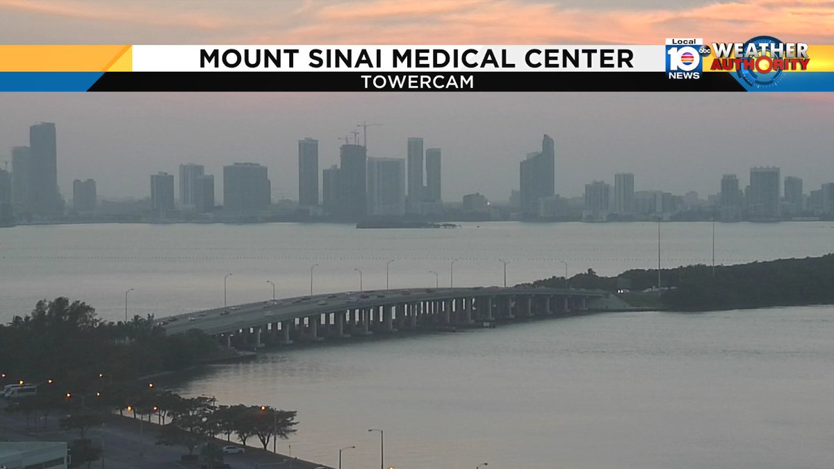 Sunset showing clouds off to the west @TrentAricTV has your forecast now on Local 10 News https://t.co/PyETJVCSdr