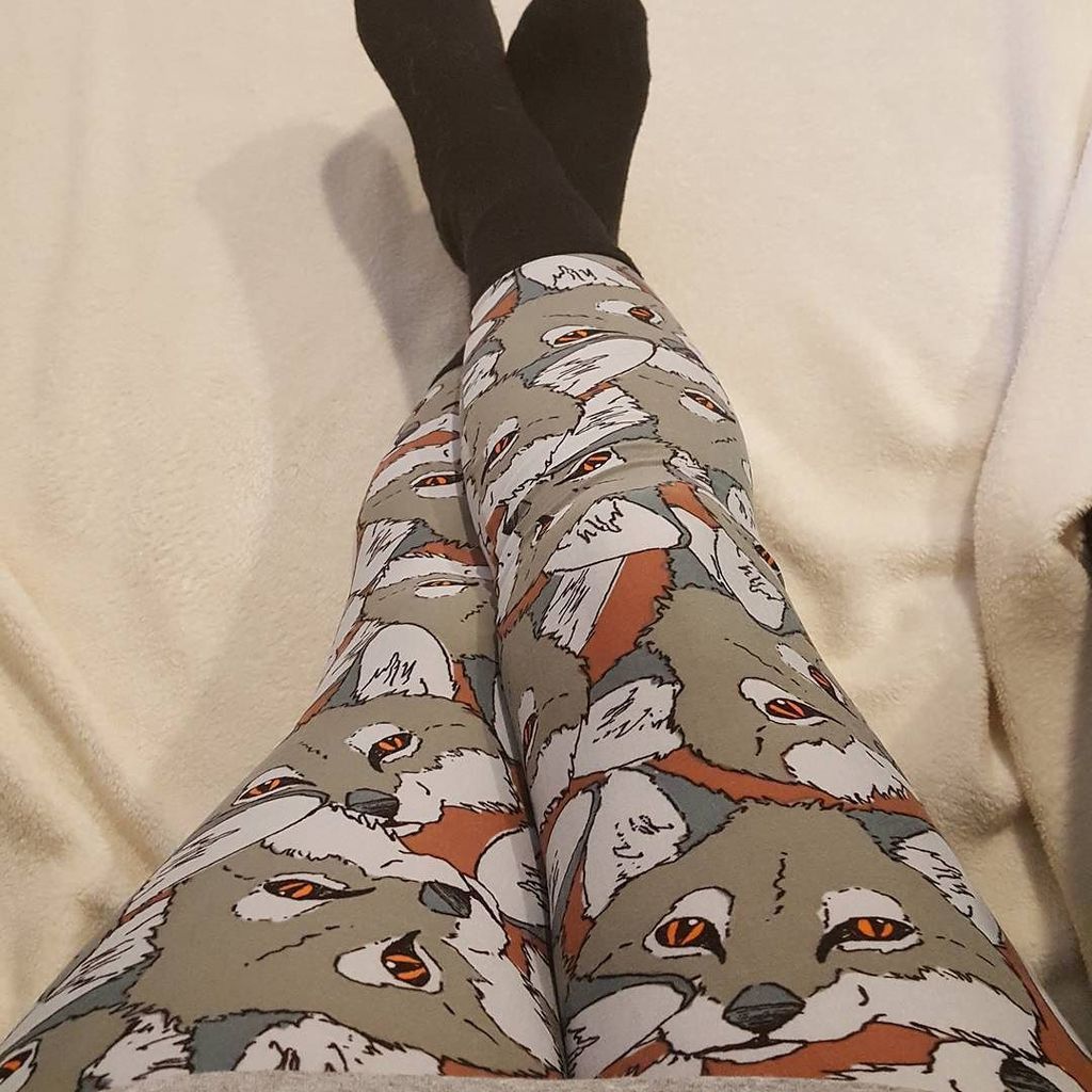 PolishMMHappy's tweet photo. #lularoe #lularoewolves #leggings #lularoe #lularoeleggings #lulaleggings https://t.co/2A9xFo5uZB https://t.co/K94TZJ1620