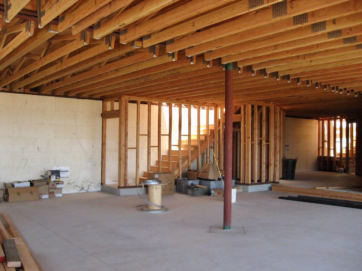FormingSolution's tweet photo. @ActiveContractors successfully providing their customers w/ superior #ICF #InsulatedConcreteForms #Basements. #BuiltFastBuildStrong https://t.co/hJhhz6VDle