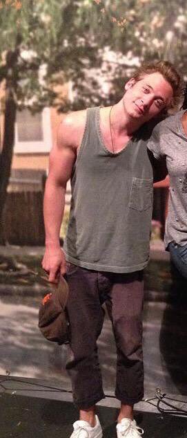 Happy birthday to this talented and beautiful actor jeremy allen white  