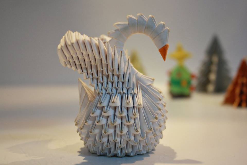 RedArteLT's tweet photo. Eco-Exposición de Origami "Bosques de Papel", de Adriana Luna. En nuestra @reddearte #LosTeques. Fotos: Cipdeg Guevara. https://t.co/4yzVKTlfDU