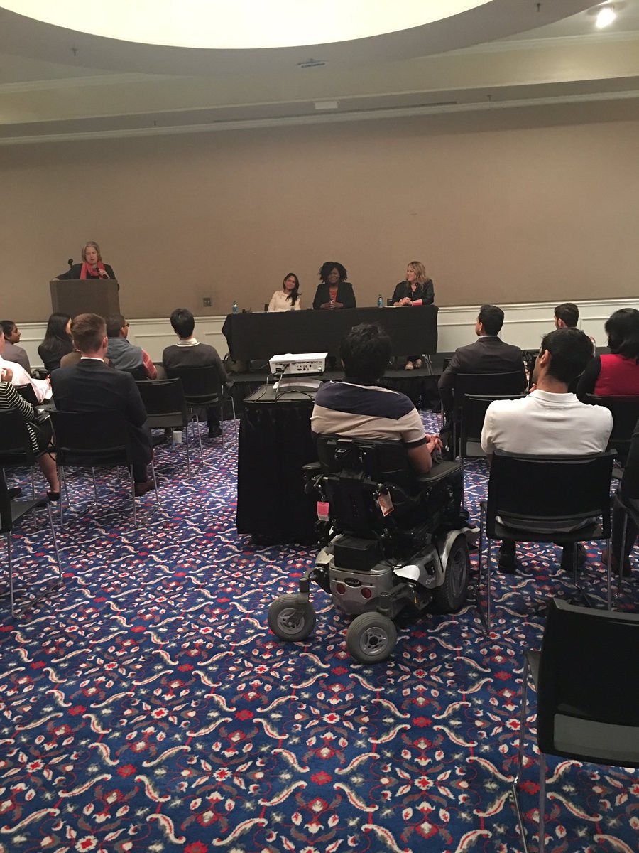 SMUcrain's tweet photo. Our Dallas Panel moderated by SMU's very own, Suzanne Massey #Crain2017 https://t.co/dlOXoyMxBK