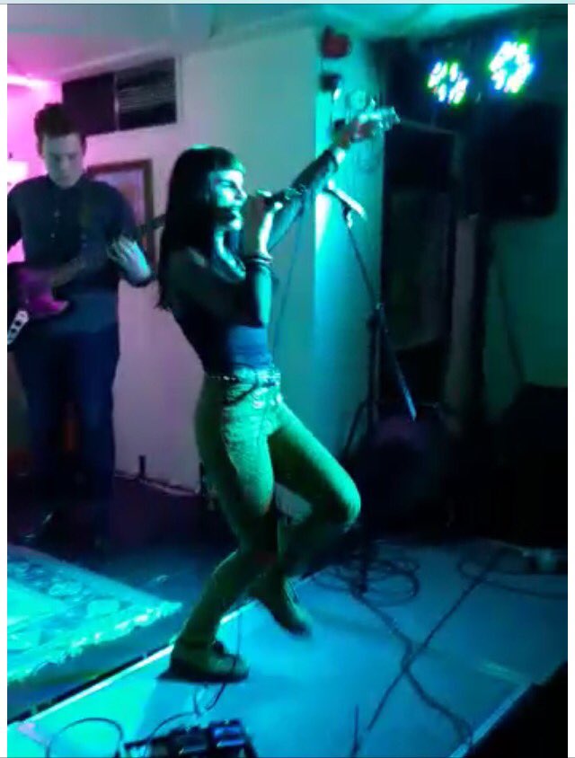 rebeccakmusic's tweet photo. Sassin it up last night with my #bimmband ππ»π€πΌπΆπ€ #gigfun #bimmdublin #tivolibackstage #shespeaks #originalmusic #sass https://t.co/p2SD2PtCIw