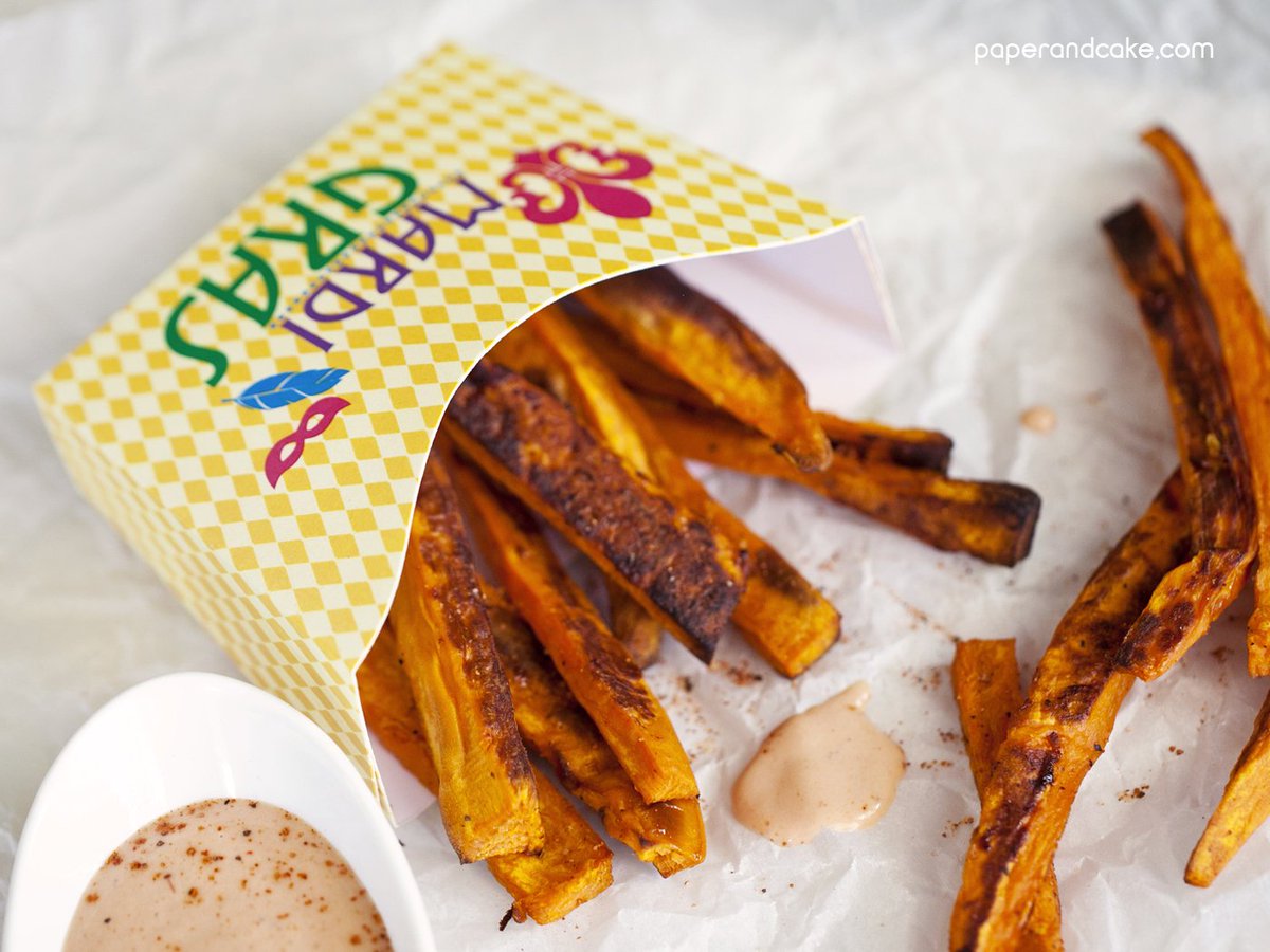 Need a festive fry box and the recipe to make whats in it?  bit.ly/2kkhQRk #printable #FreeDownload #MardiGras