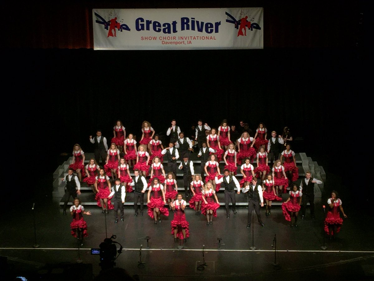 DavGreatRiver's tweet photo. Look around!  Coming from the north of Davenport! Davenport North, Northside Establishment! 💃💃 https://t.co/PYAJe1kDEZ
