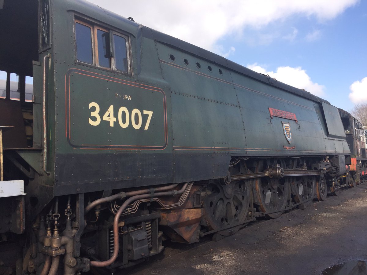 BrookesCastle's tweet photo. Great day at the @Watercress_Line #prespringgala supporting @35011GSN today. Lots of interest in our project. #BulleidBrilliance https://t.co/tuX0lNZT9V
