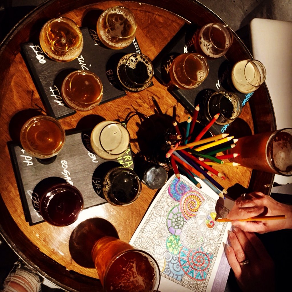 HoparazziBrew's tweet image. The rain isn't pouring but we are! Come in! Open 2-10 #breakintheweather #rain #weekend #fun #ipa #coloring #beer #anaheim📸:@ArrogantBobster