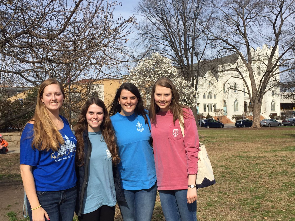 SOFUNnuns's tweet photo. God's love is blinding #gcxvii https://t.co/CNiLs558Ml