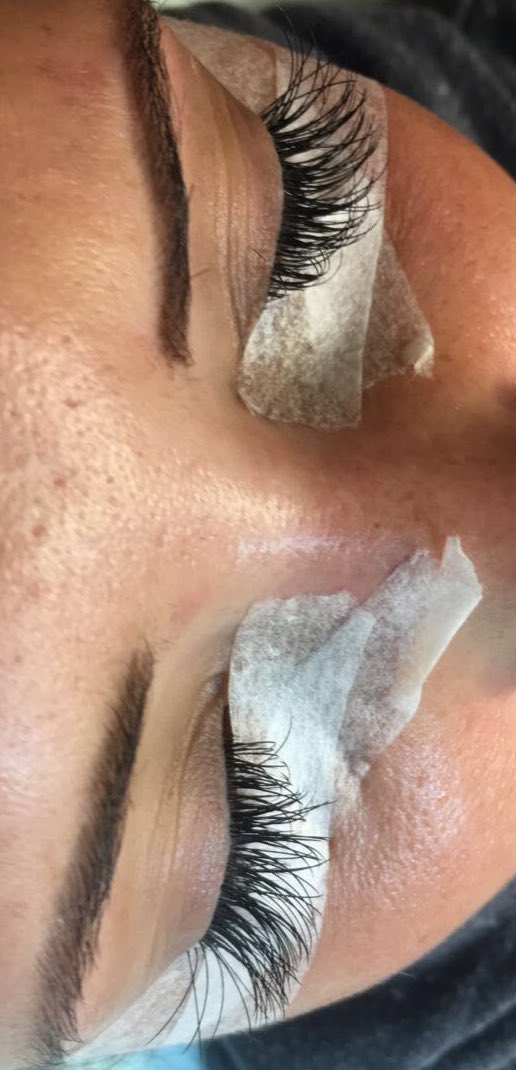 Kaylashmich's tweet photo. Full set of lash extensions just £30 🌺 https://t.co/9ZqRXtG2zz