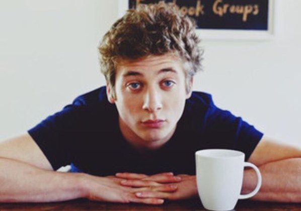 Happy 26th Birthday Jeremy Allen White!! 