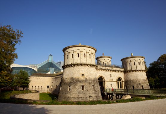Thesevenhotel's tweet photo. Le Musée d’Histoire de la ville de Luxembourg retrace les moments forts de l’histoire d’une ville européenne. https://t.co/JsbTOSu1ks