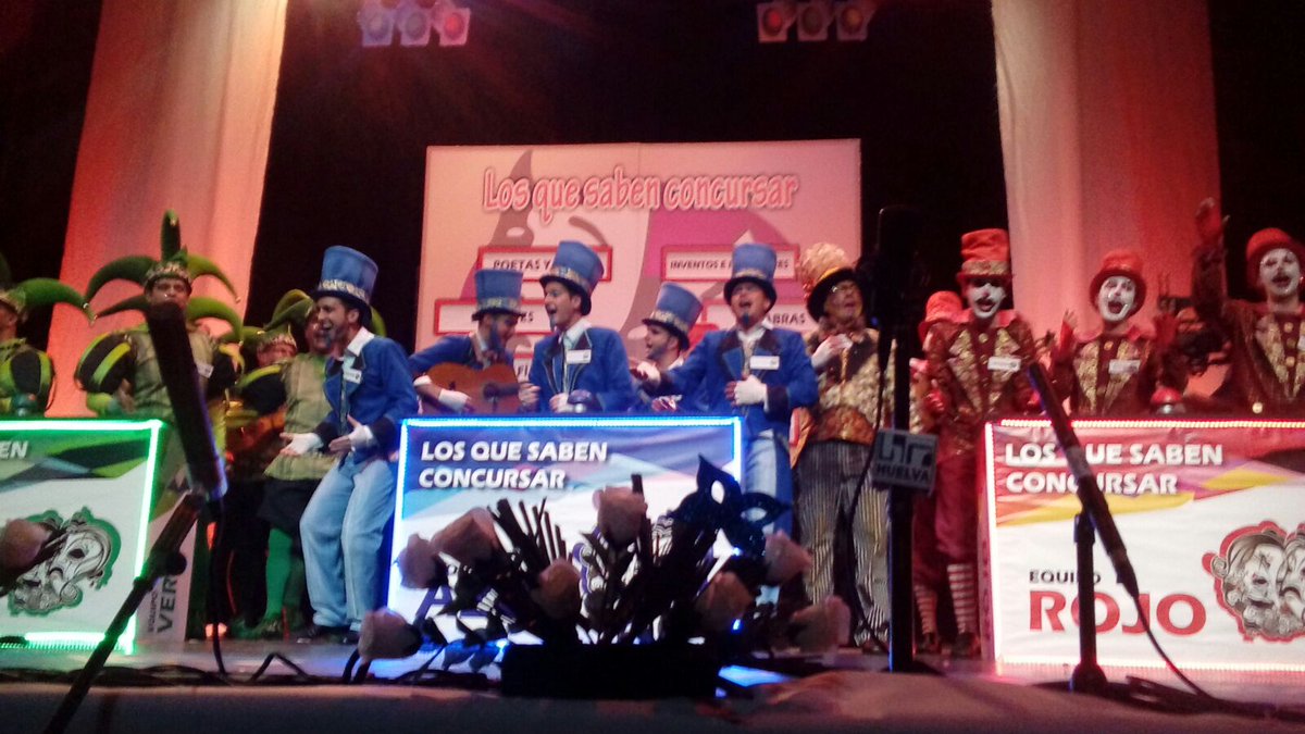 En las tablas del #GranTeatroHuelva la comparsa #Losquesabenconcursar de #ValverdedelCamino en la final del #CarnavalColombino2017