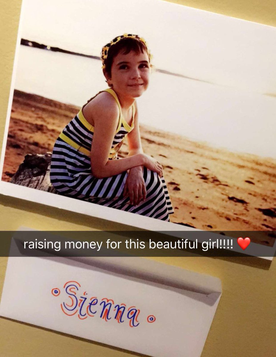 celinedoritos's tweet photo. Team Sienna!! #DecadeofDM #SUDM https://t.co/7JdMvXnrw1