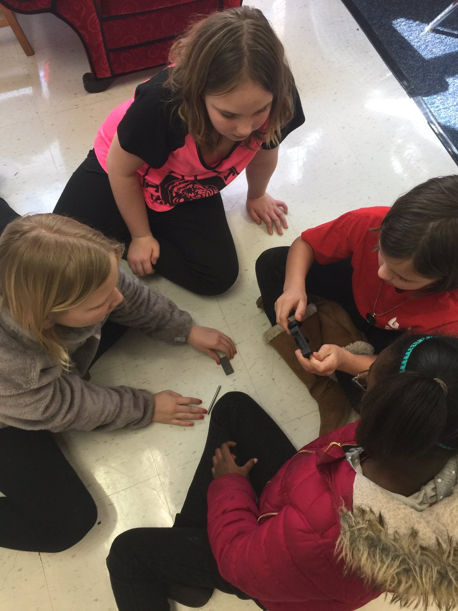 LindsayDuncanFC's tweet image. Exploring magnetism in 4th grade by building cars and using magnets to make them move #deltasciencekit #ebespanters #learnthroughdoing