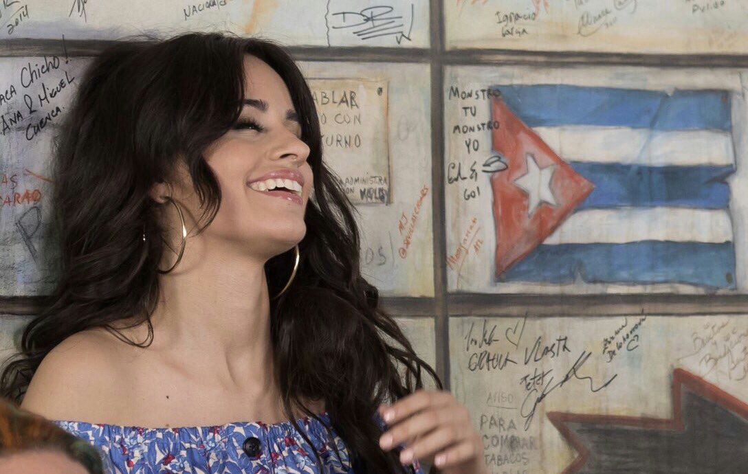 conseqcmila's tweet photo. Esse sorriso 😍😍 https://t.co/xZPQ06ziBv