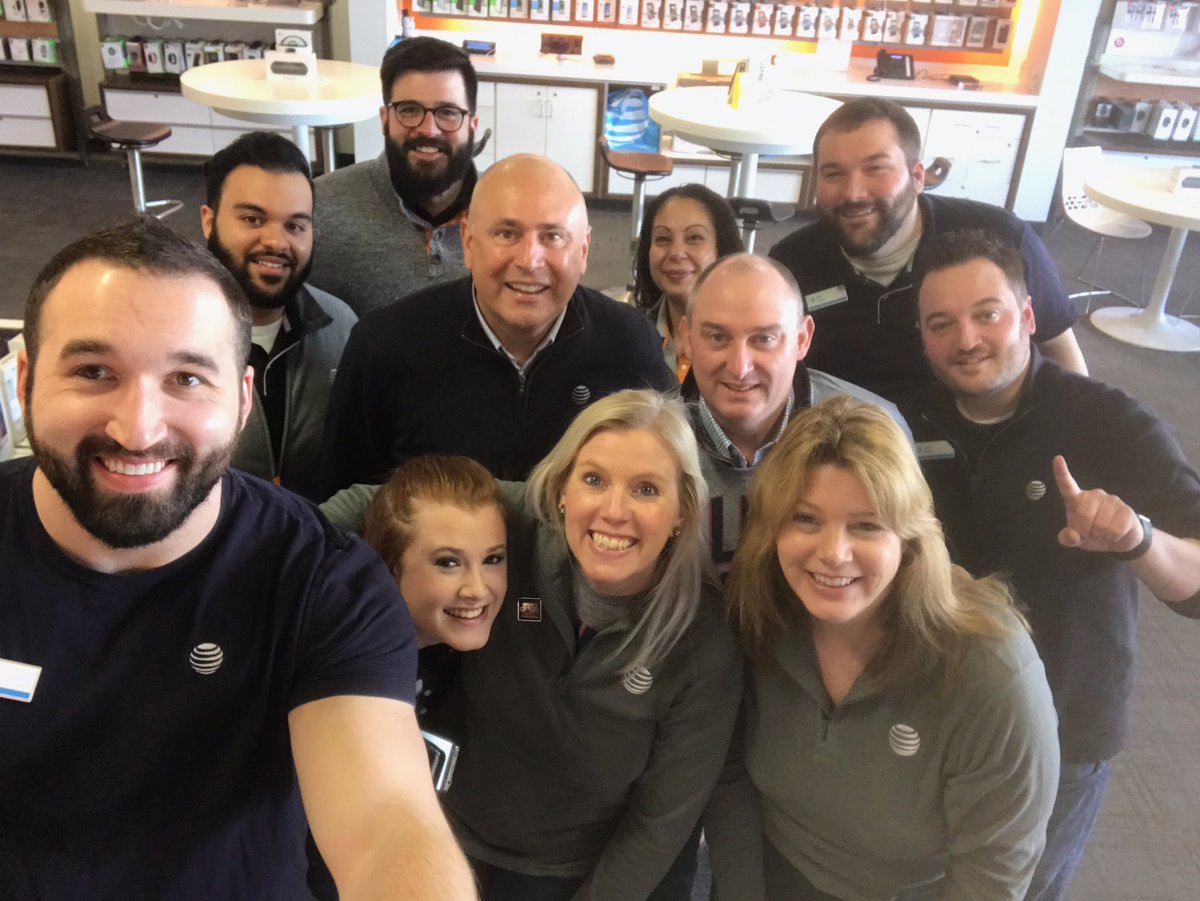 Great store visit with Team Fairlawn!!  Way to represent!!@FamousFairlawn