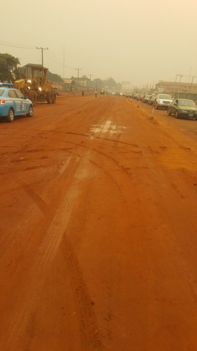 HM and team joined by Edo Deputy Governor inspected the ongoing Dualization of the Lokoja-benin Road section IV: Ehor-Benin #FasholaSSTour