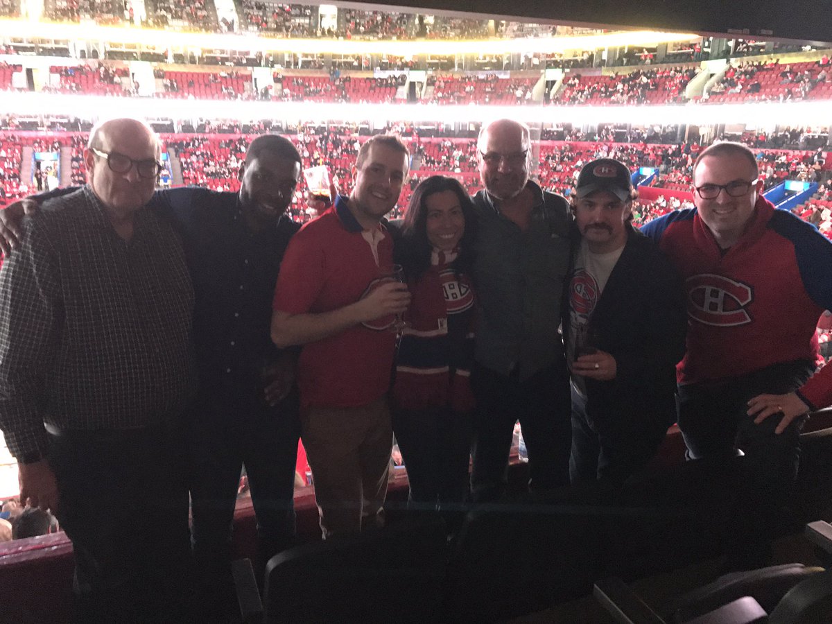 JennyL_IA's tweet photo. At the hockey game with @PaysafeGroup and @IncomeAccess ! Go Habs! https://t.co/4enKzIoa6v