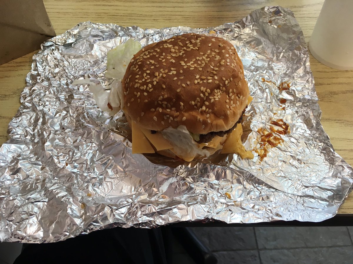 DeluxeTwenty's tweet image. Can't wait to have Five Guys in my mouth, then I'm going to eat this burger