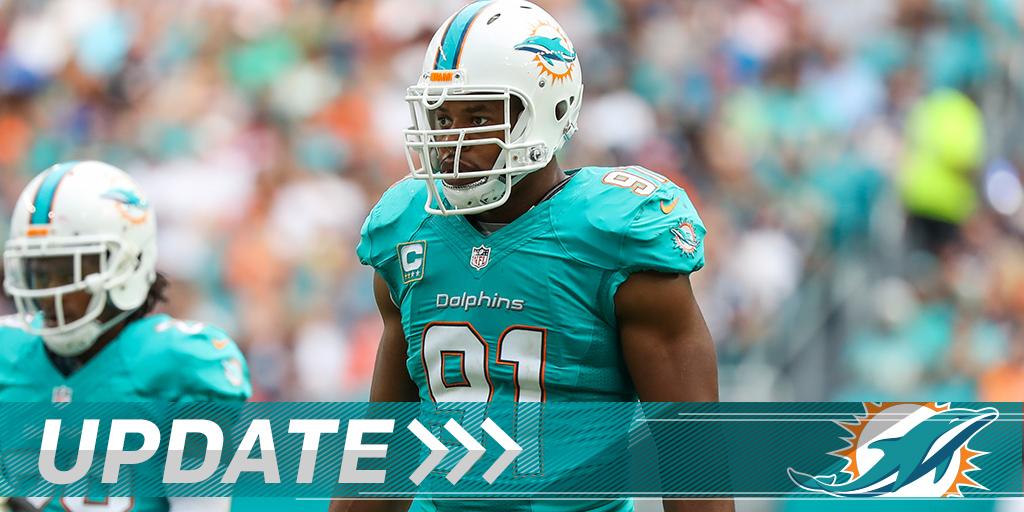 .@MiamiDolphins sign DE Cameron Wake to new 2-year deal: on.nfl.com/aLFstt