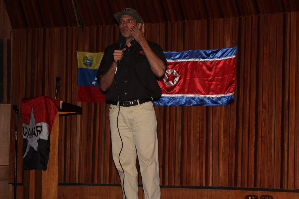 <a href="/tupamarohipolit/">Hipo Lito</a> " Uno de los objetivos principales de hoy, es que ustedes puedan romper con cualquier mecanismo manipulado por el Imperio"