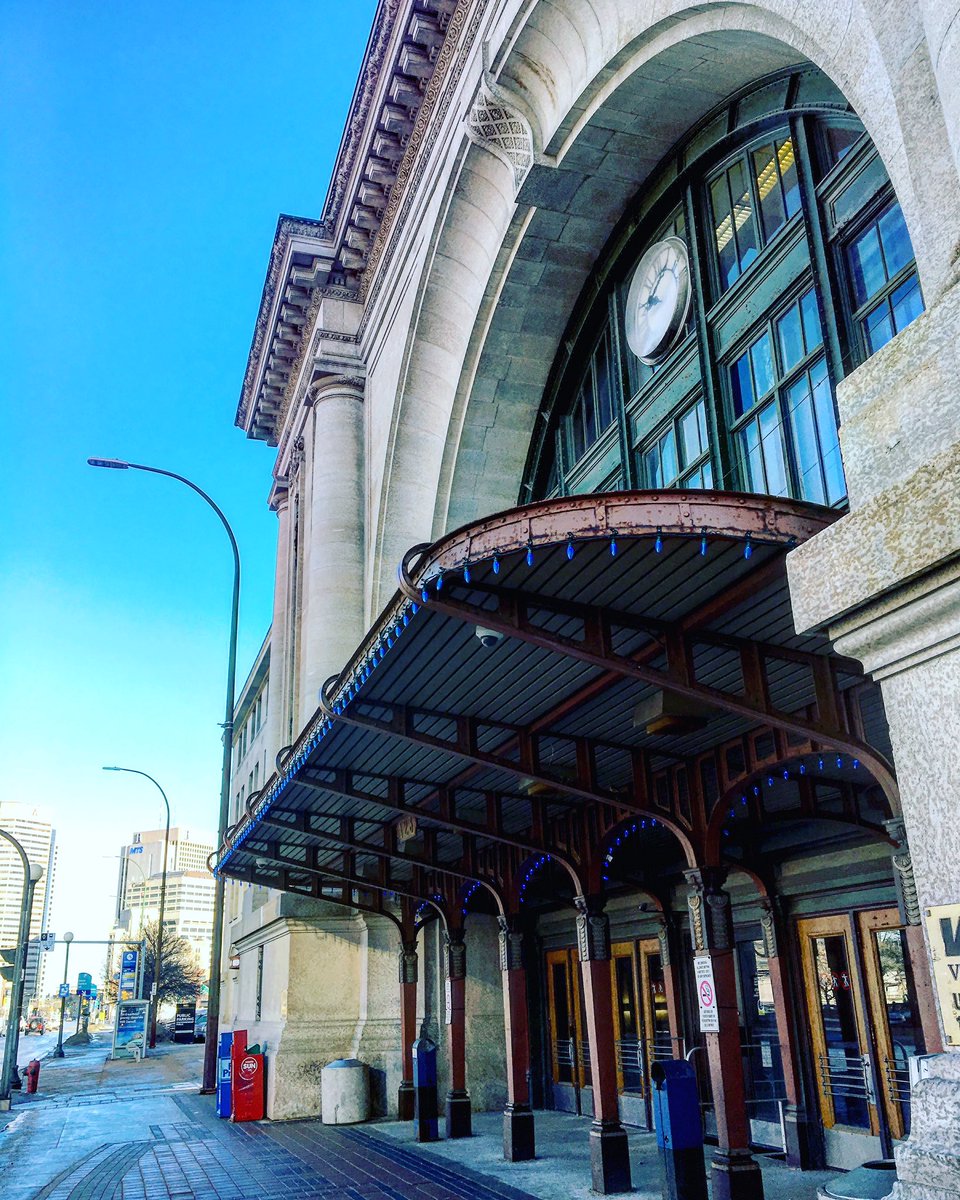 Union Station #finditdowntown #pegtecture #beautifulday #lovethisbuilding